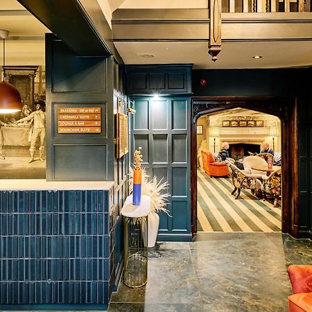 Hotel Cromwell สตีเวนิจ ภายนอก รูปภาพ
