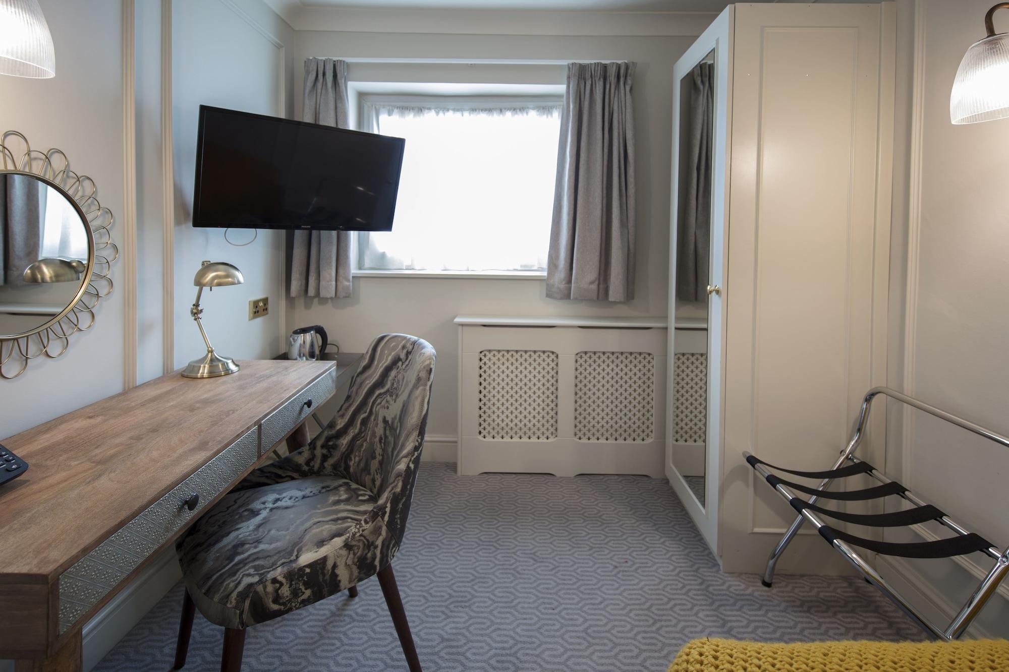 Hotel Cromwell สตีเวนิจ ภายนอก รูปภาพ