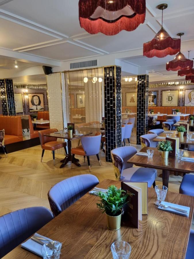 Hotel Cromwell สตีเวนิจ ภายนอก รูปภาพ