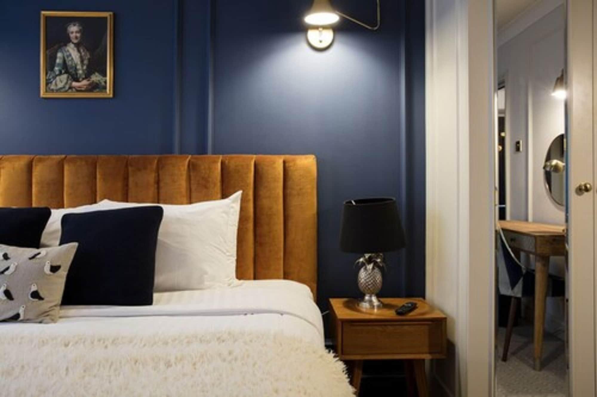 Hotel Cromwell สตีเวนิจ ภายนอก รูปภาพ
