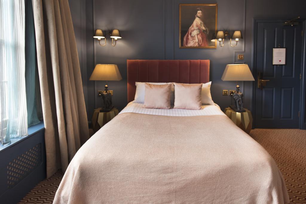 Hotel Cromwell สตีเวนิจ ภายนอก รูปภาพ